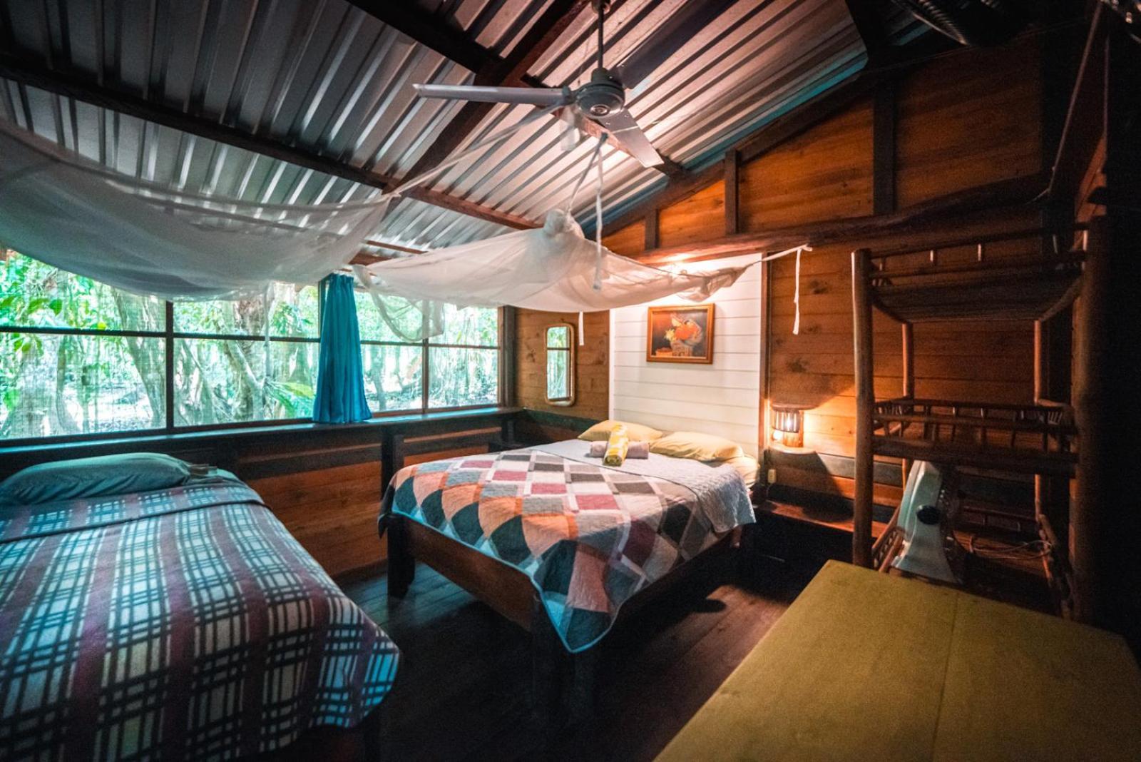 Hotel Casa Perico Rio Dulce Town Εξωτερικό φωτογραφία